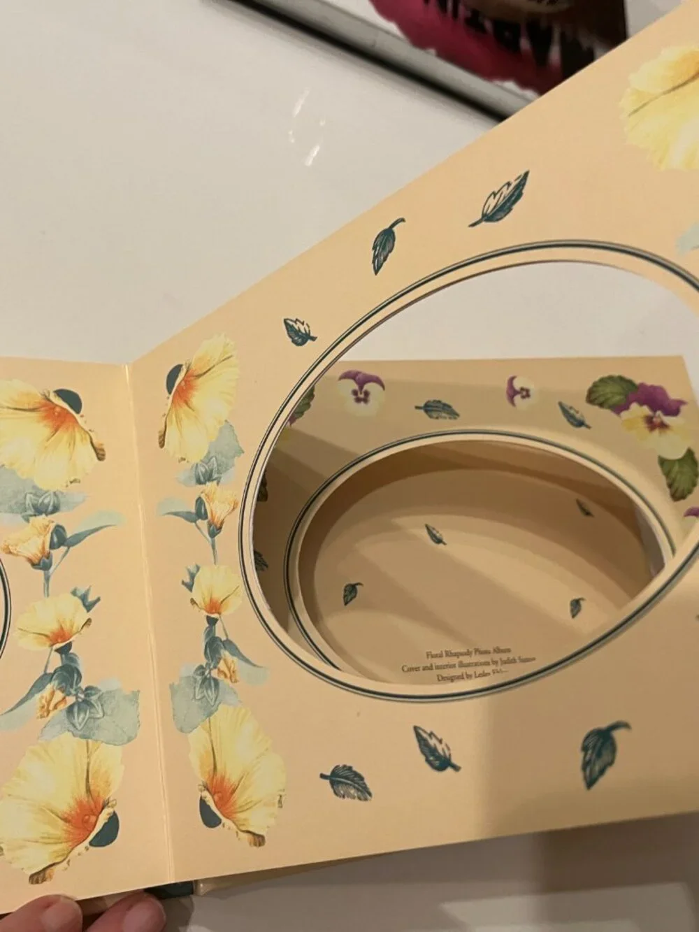Photo Album - Vintage 1997 Peter Pauper Press Floral Rhapsody Photo Album